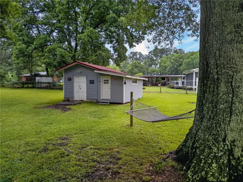 16 Garrett Avenue Bremen, GA 30110