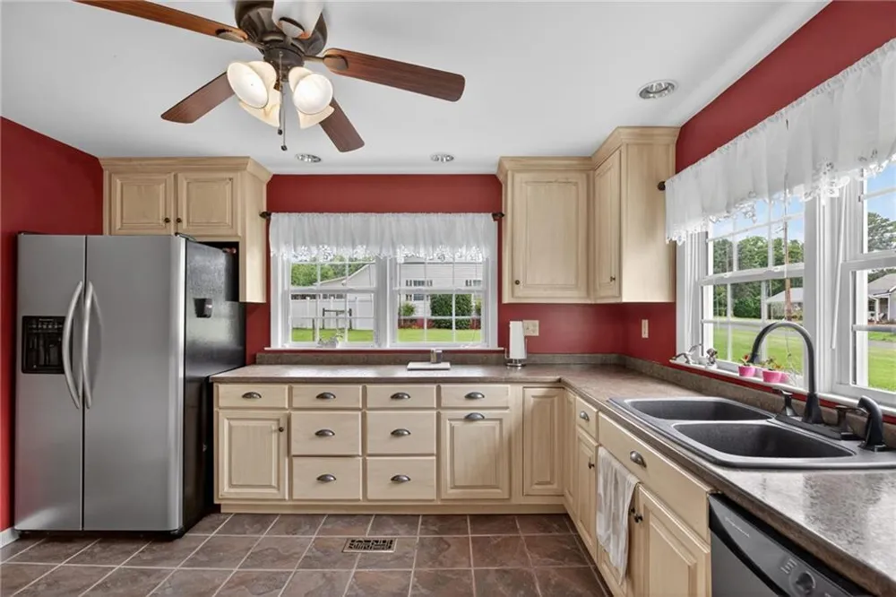 16 Garrett Avenue Bremen, GA 30110