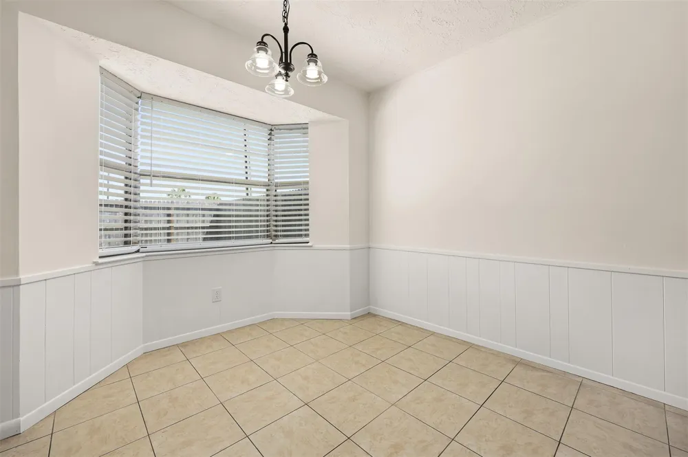 1009 Amy Drive Deer Park, TX 77536