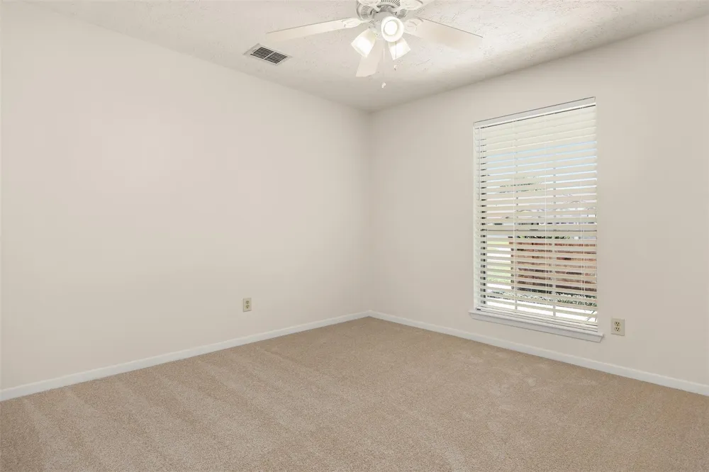 1009 Amy Drive Deer Park, TX 77536