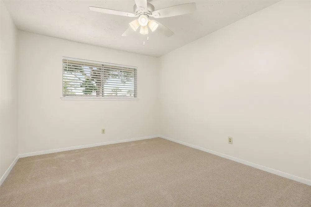 1009 Amy Drive Deer Park, TX 77536