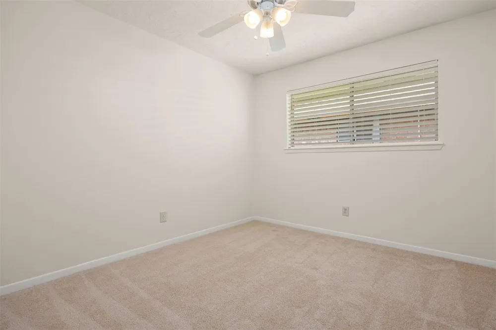 1009 Amy Drive Deer Park, TX 77536