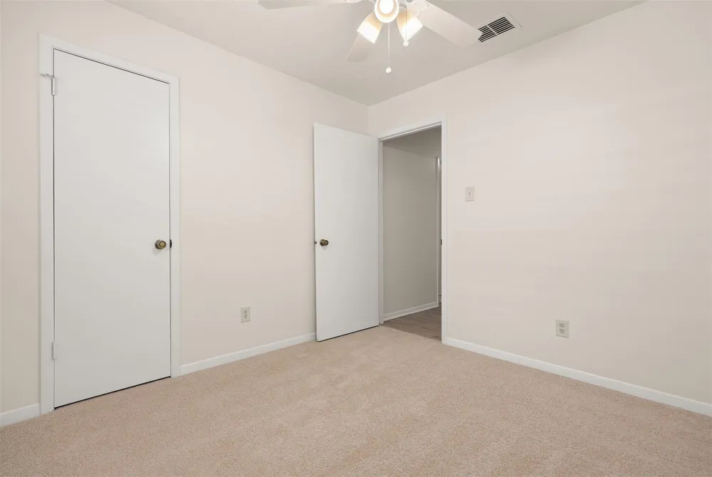 1009 Amy Drive Deer Park, TX 77536