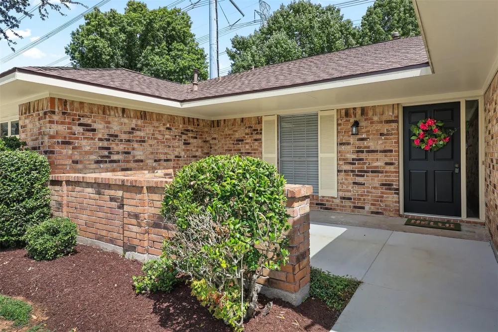 1009 Amy Drive Deer Park, TX 77536