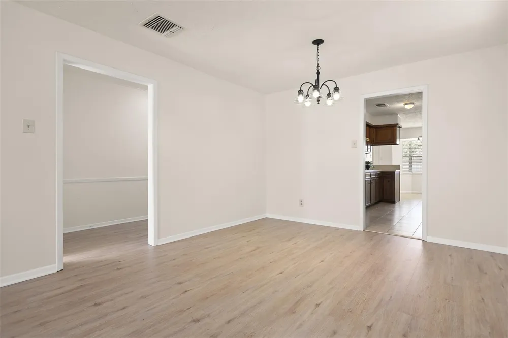 1009 Amy Drive Deer Park, TX 77536