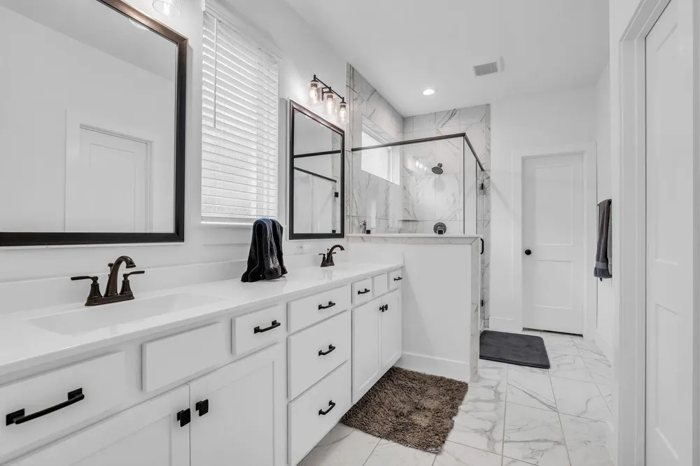 426 Glacier Pass Montgomery, TX 77316