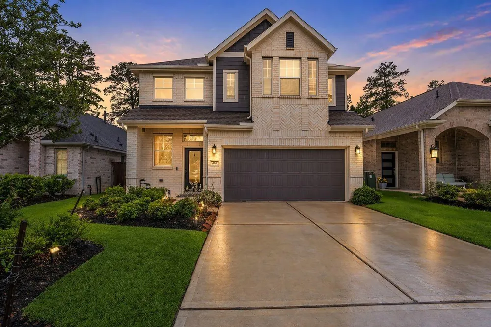 426 Glacier Pass Montgomery, TX 77316