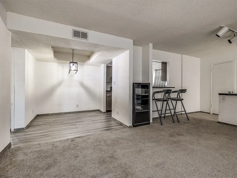 2217 E 67th Street S #1502 Tulsa, OK 74136