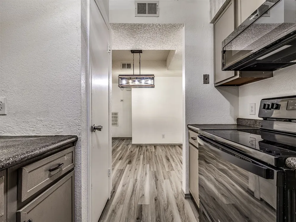 2217 E 67th Street S #1502 Tulsa, OK 74136