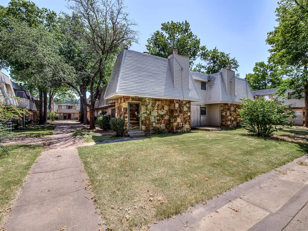 2217 E 67th Street S #1502 Tulsa, OK 74136