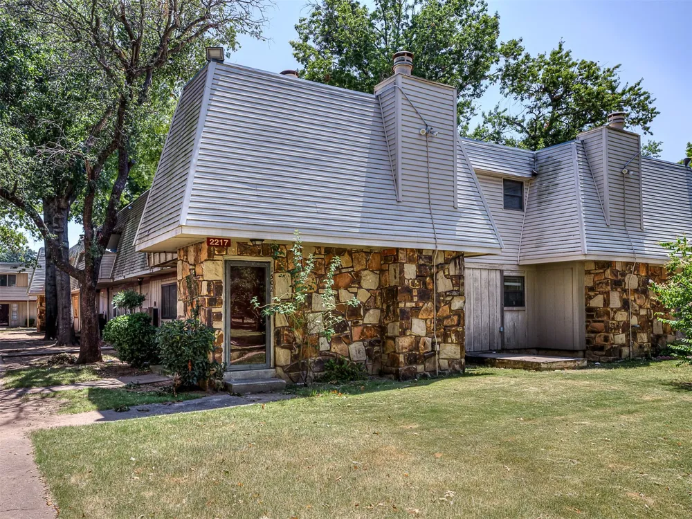 2217 E 67th Street S #1502 Tulsa, OK 74136