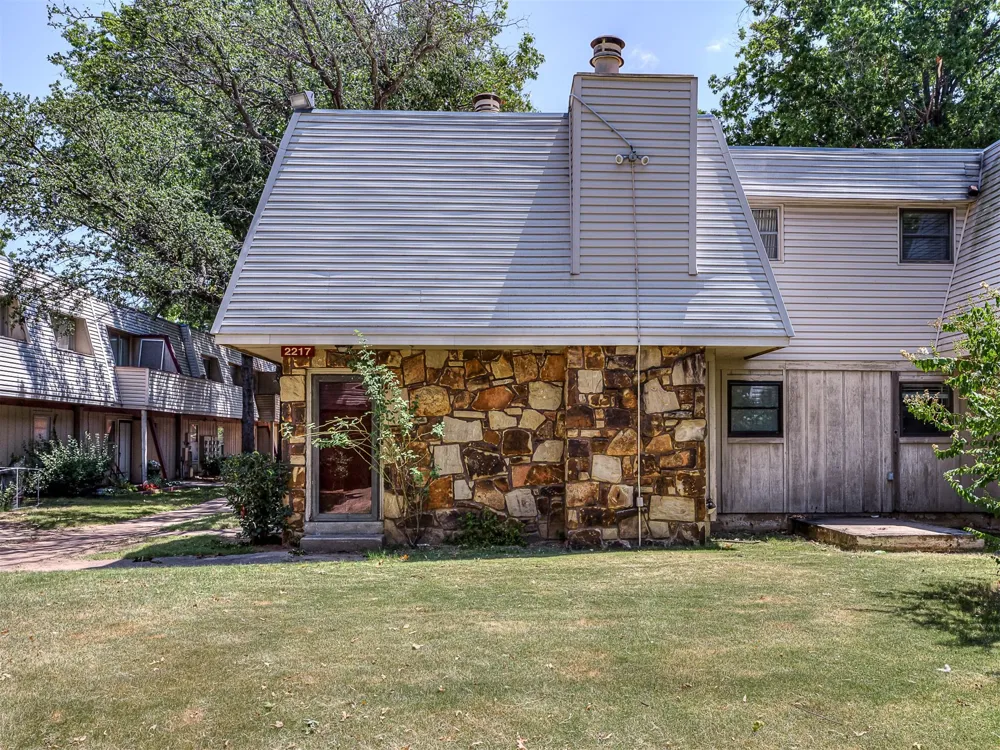 2217 E 67th Street S #1502 Tulsa, OK 74136