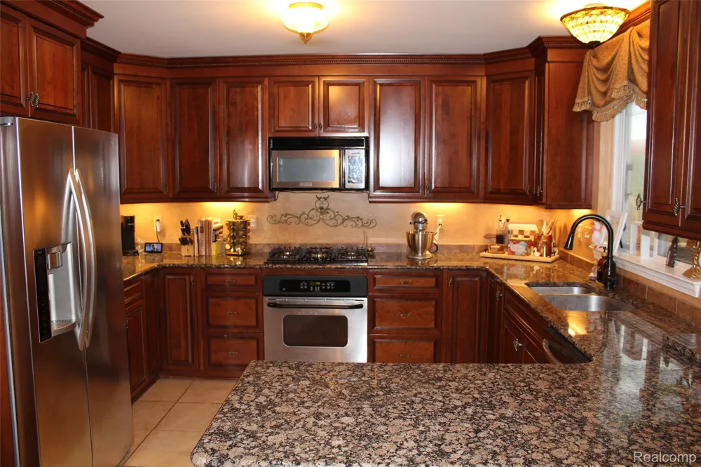 5311 Sandalwood Court Grand Blanc Charter Township, MI 48439