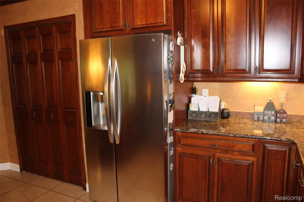 5311 Sandalwood Court Grand Blanc Charter Township, MI 48439