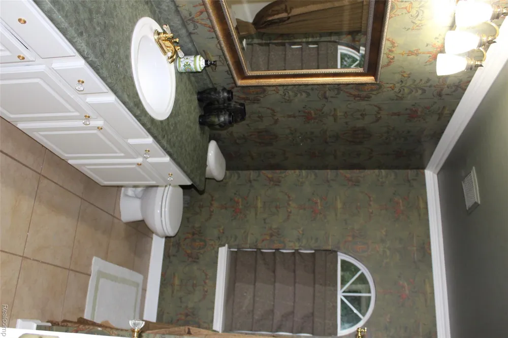 5311 Sandalwood Court Grand Blanc Charter Township, MI 48439