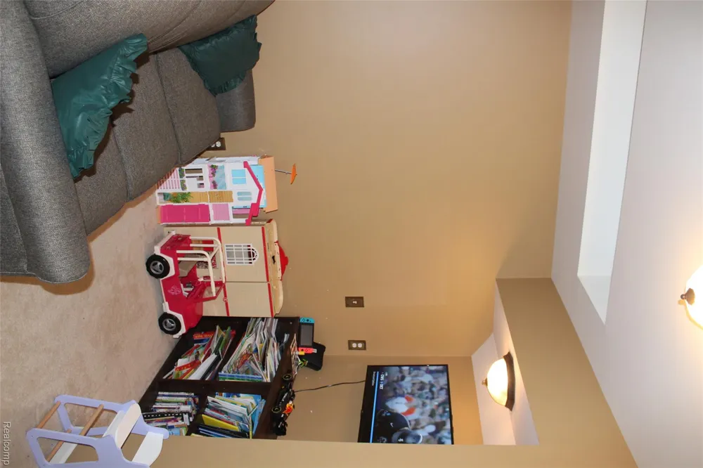 5311 Sandalwood Court Grand Blanc Charter Township, MI 48439