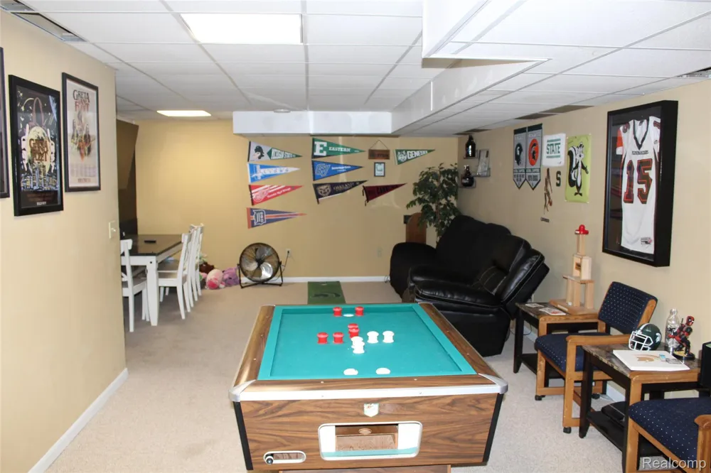 5311 Sandalwood Court Grand Blanc Charter Township, MI 48439