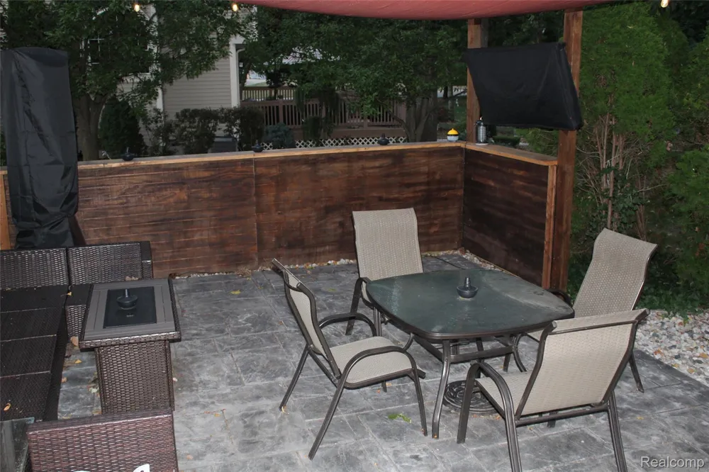 5311 Sandalwood Court Grand Blanc Charter Township, MI 48439