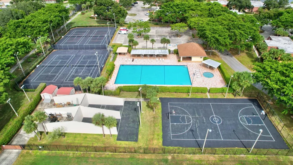 503 BUTTONWOOD LANE Boynton Beach, FL 33436