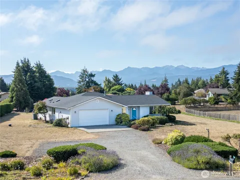 1702 Lotzgesell Road