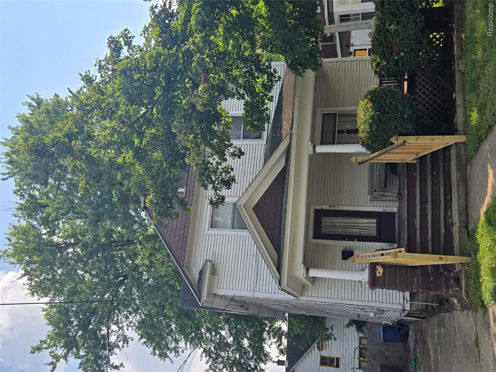 431 W Walnut Street Kalamazoo City, MI 49007