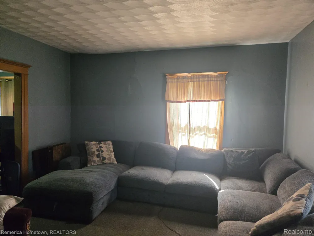 431 W Walnut Street Kalamazoo City, MI 49007