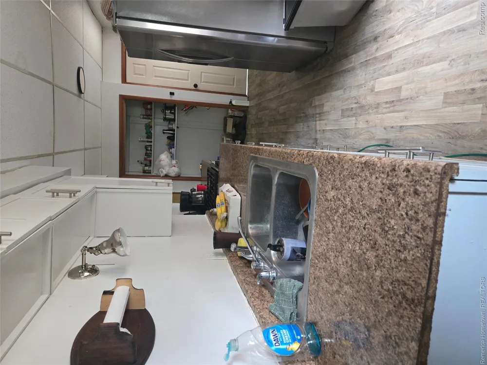 431 W Walnut Street Kalamazoo City, MI 49007