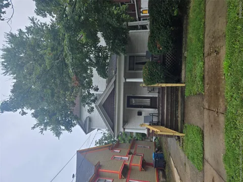 431 W Walnut Street