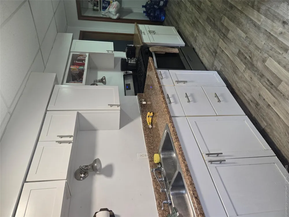 431 W Walnut Street Kalamazoo City, MI 49007