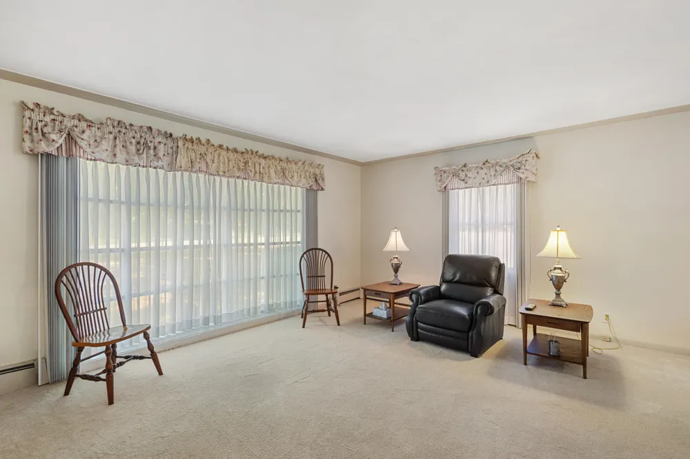 10426 Douglas Avenue Plainwell, MI 49080