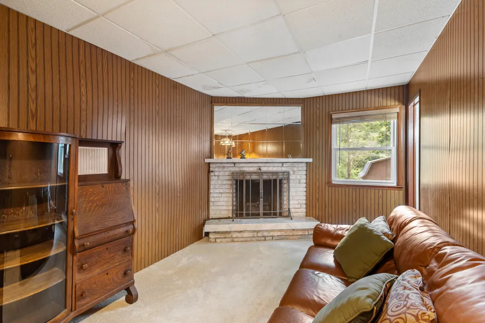 10426 Douglas Avenue Plainwell, MI 49080
