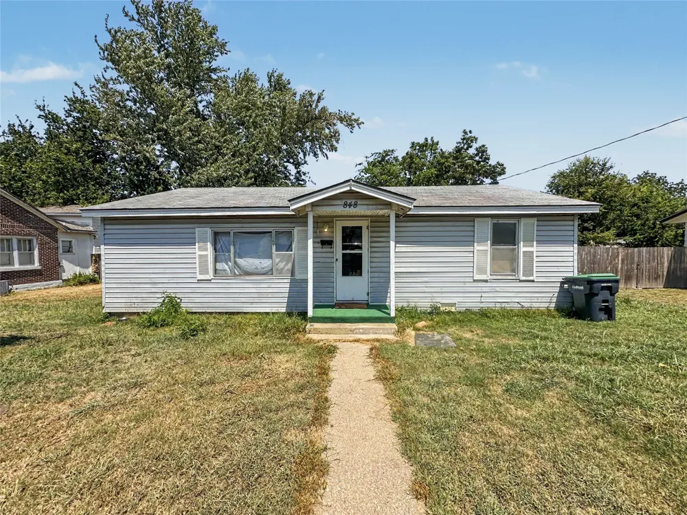 848 W Keetoowah Street Tahlequah, OK 74464