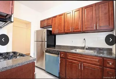 1515 Metropolitan Avenue #6B