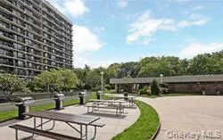 150-38 Union Turnpike #4 L Flushing, NY 11367