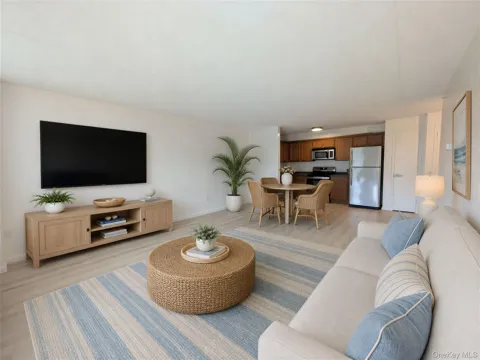 221 Beach 80