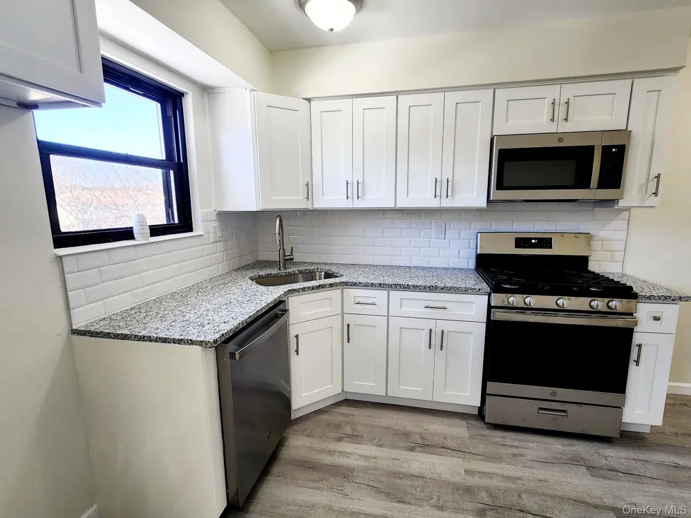 196 Sneden Place #196 Spring Valley, NY 10977