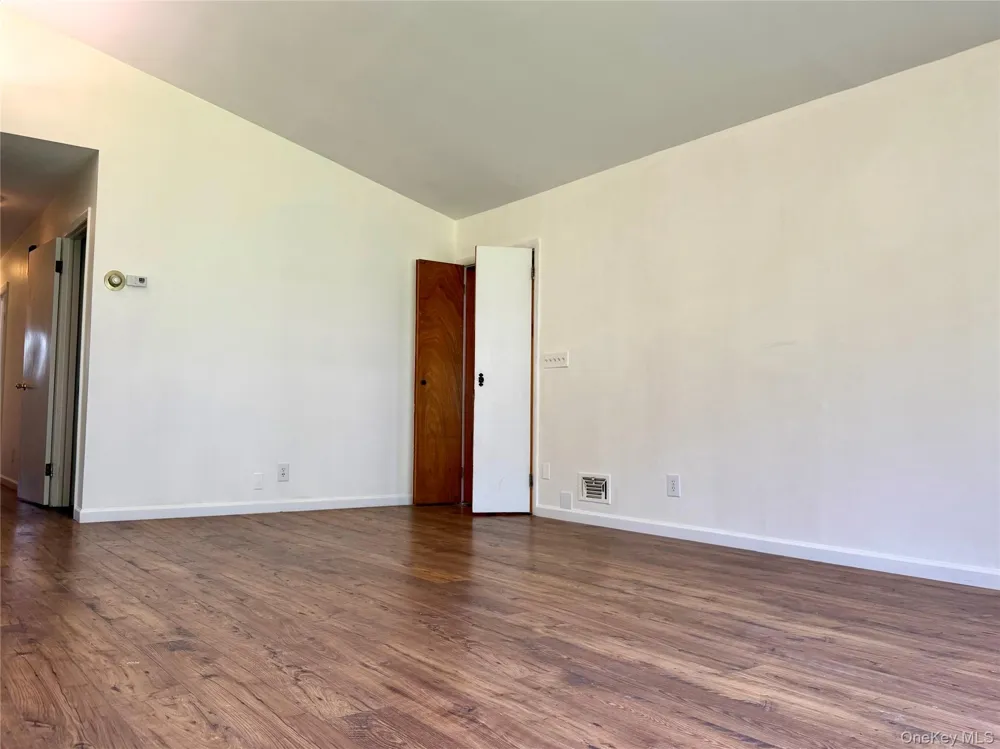 40 Crescent View Rock Hill, NY 12775