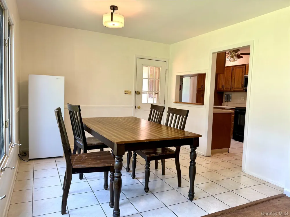 40 Crescent View Rock Hill, NY 12775