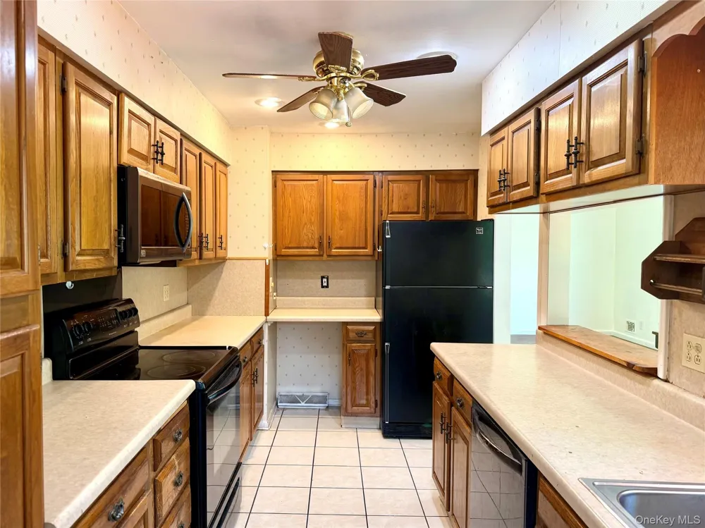 40 Crescent View Rock Hill, NY 12775