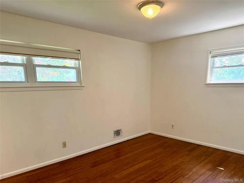 40 Crescent View Rock Hill, NY 12775
