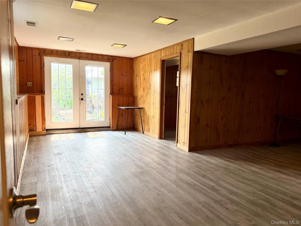 40 Crescent View Rock Hill, NY 12775