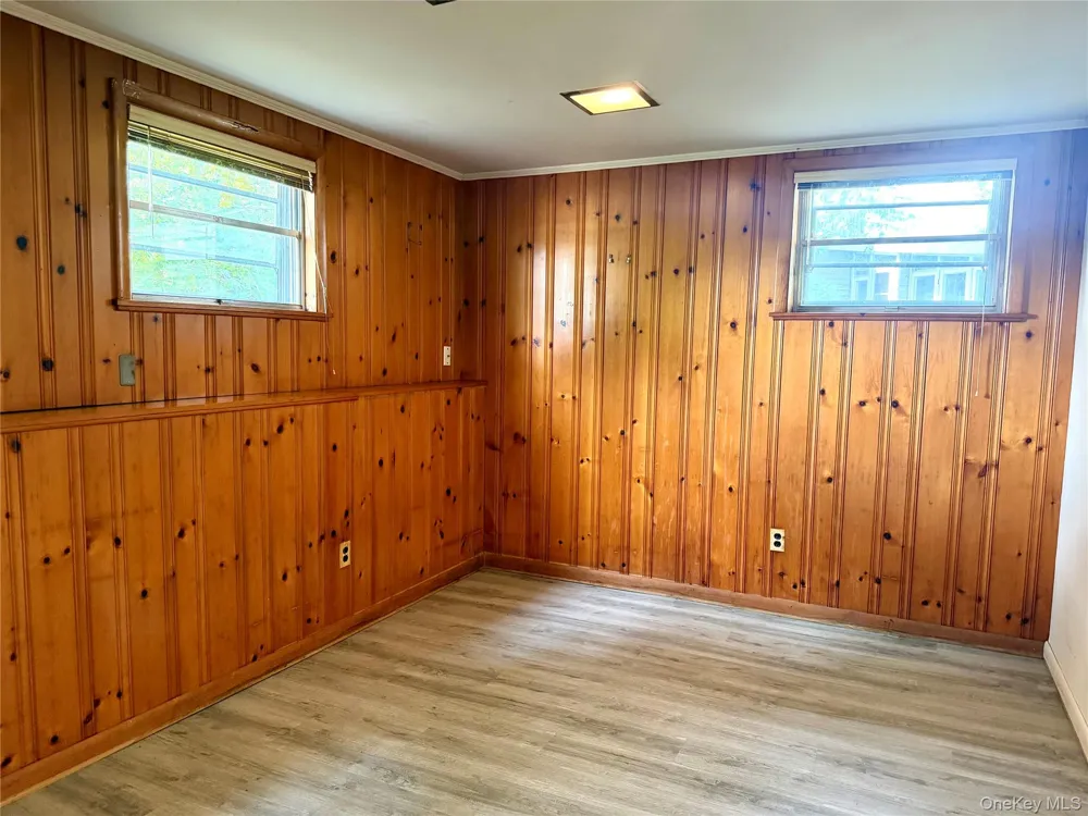 40 Crescent View Rock Hill, NY 12775