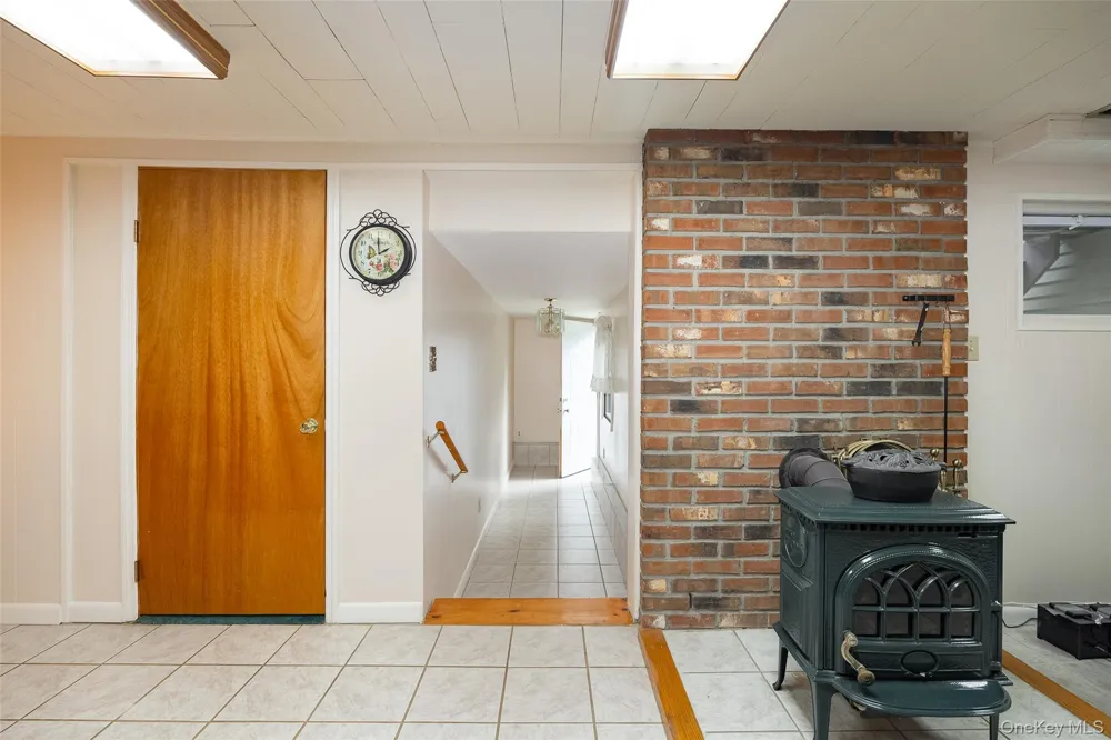 61 Ganung Drive Ossining, NY 10562