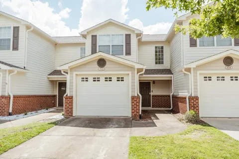 526 Wingspan Way