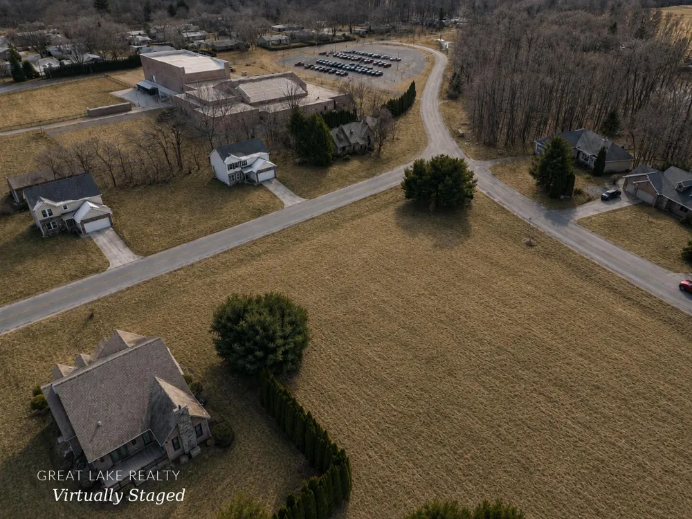 573 Wittenberg Path St. Joseph, MI 49085