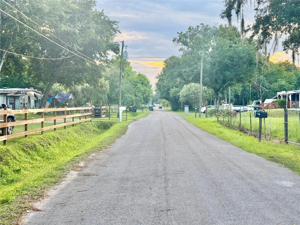 18704 16TH AVENUE Orlando, FL 32833