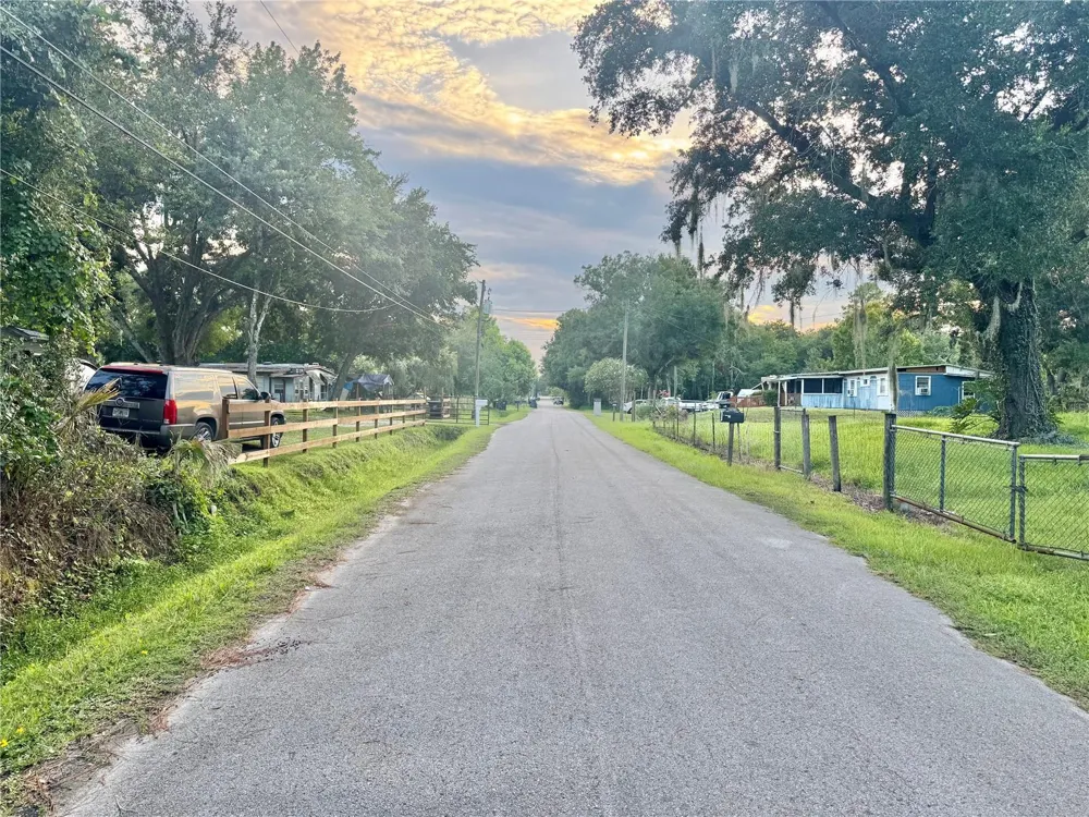18704 16TH AVENUE Orlando, FL 32833