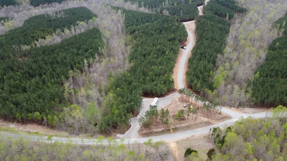 29 Summit Dr Linden, TN 37096