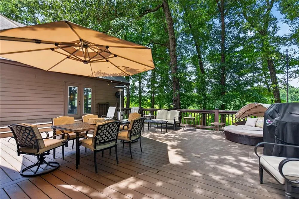 1369 Mobley Bridge Road Hogansville, GA 30230