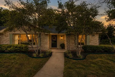 1349 SYLVAN DRIVE